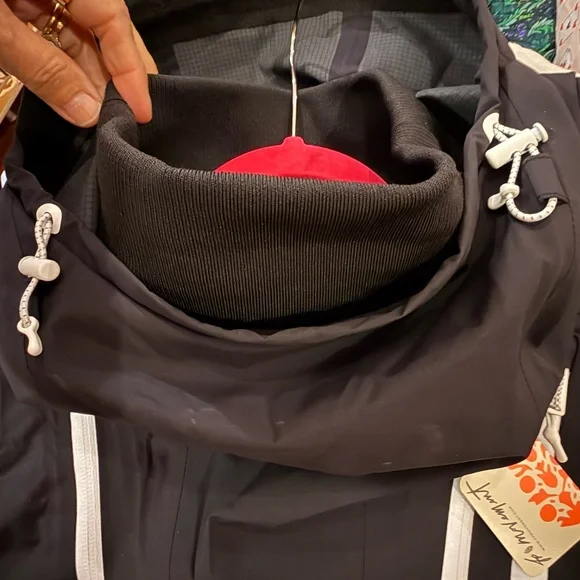 FP Movement Free People Blizzard Bliss Ski Jacket Hooded Snowboarding XS coat - Picture 6 of 8